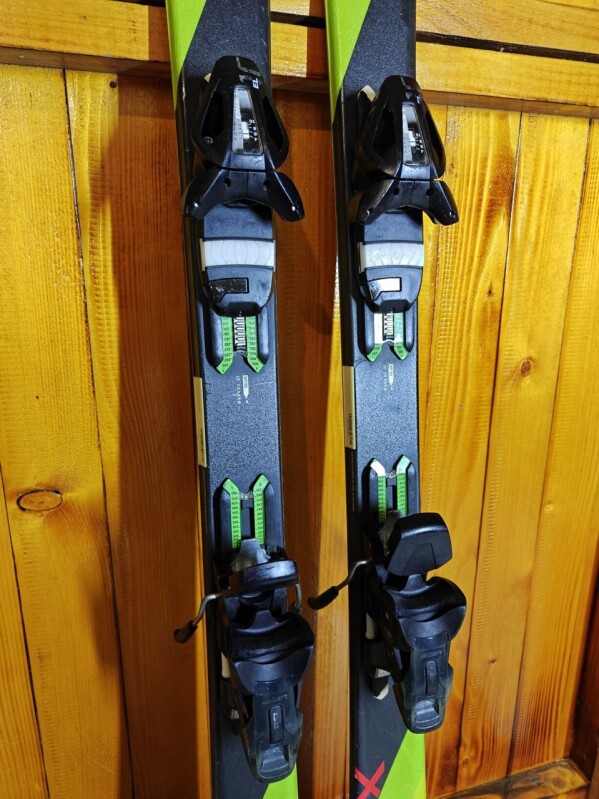 LYŽE ELAN CARVE X 152CM